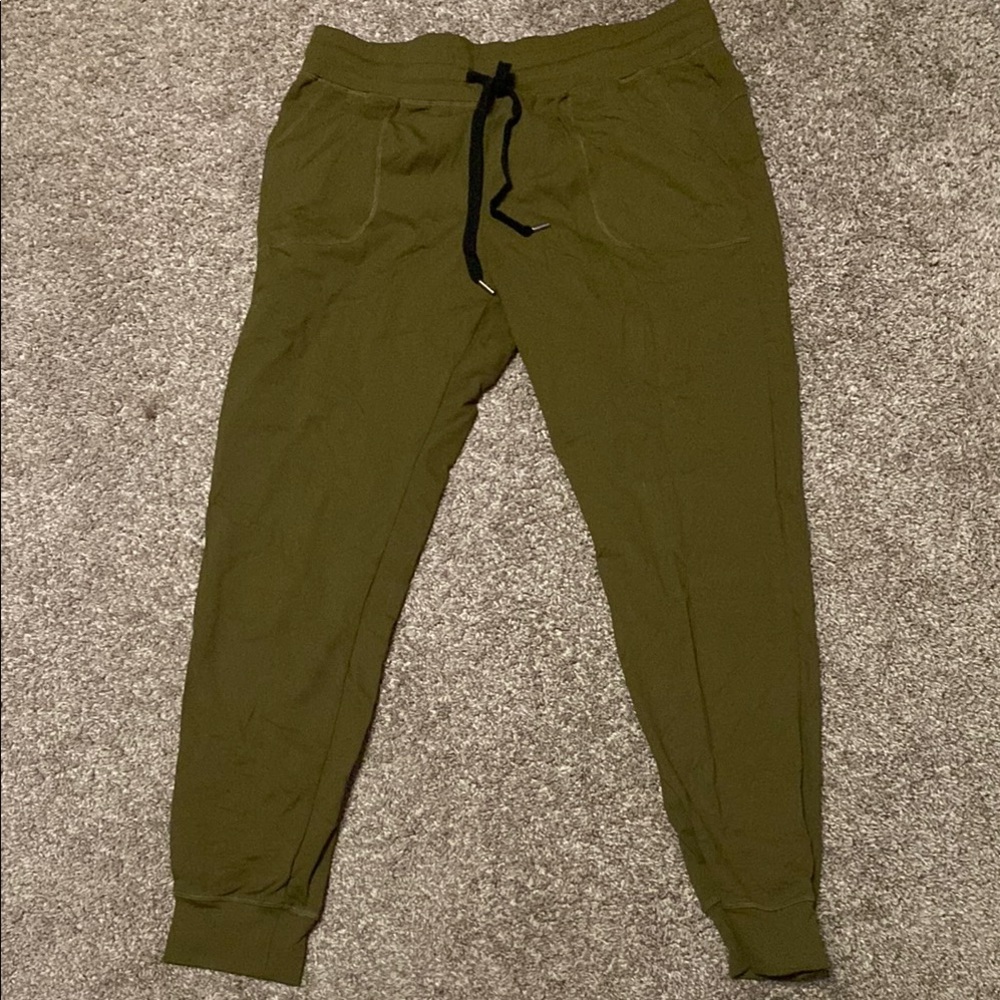 Zyia Olive Green Women’s Jogger Pants